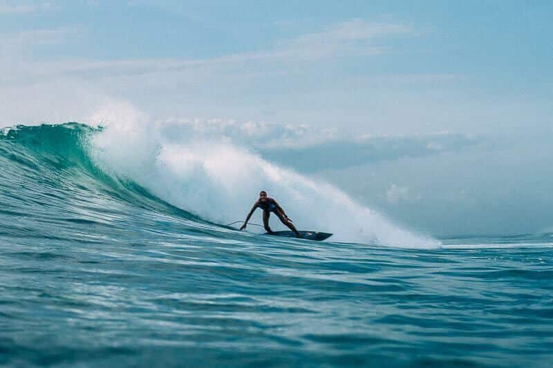 Mayla Kindt surf Bali