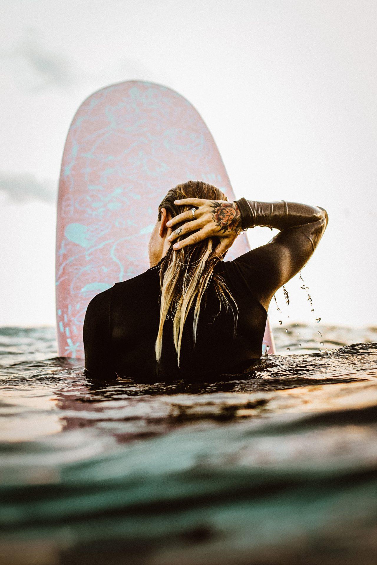 Surf photography, Lotta and the waves