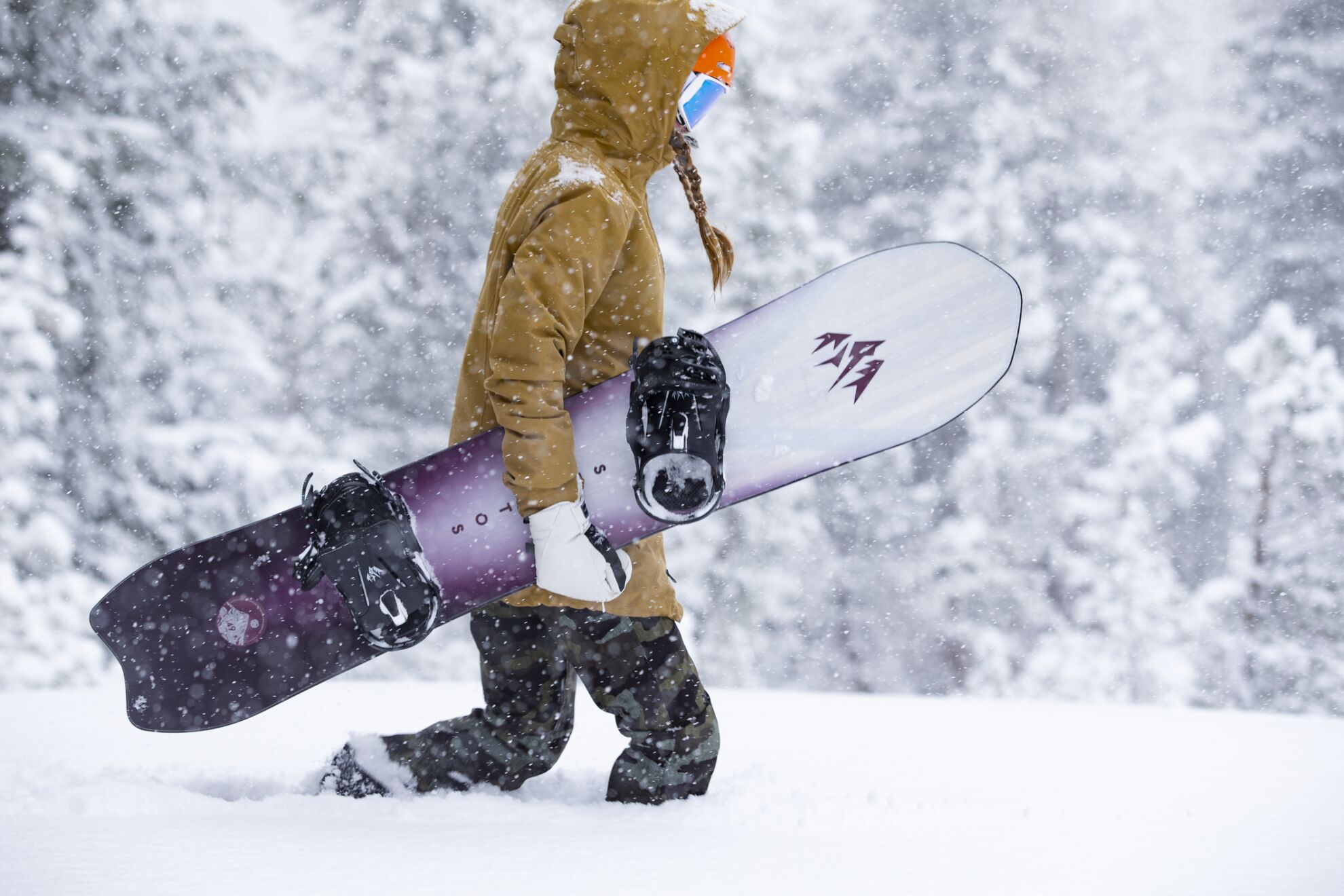 Jones Snowboards – Women’s Stratos