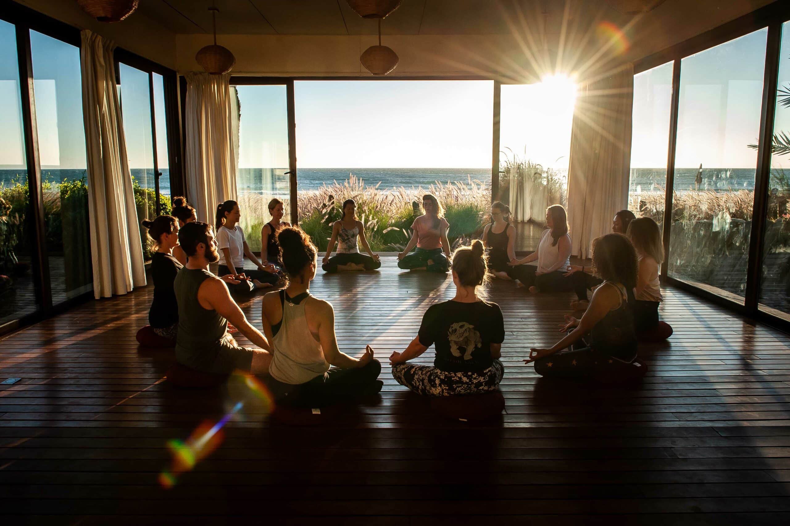 Yoga_ParadisPlage2019©fabricecoiffard-34(1)