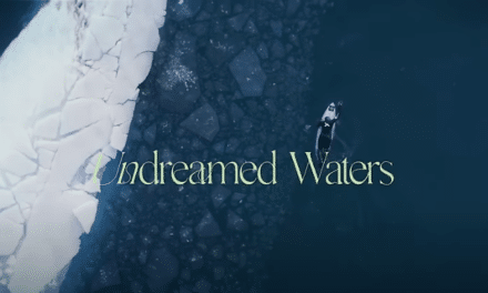 Undreamed waters – Lucía Martiño surft in eisigen Wellen