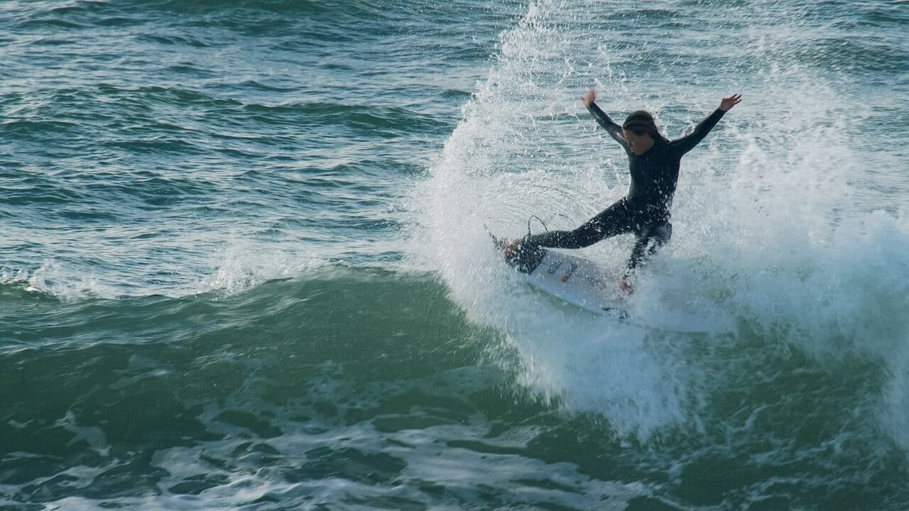 Surferin Camilla Kemp