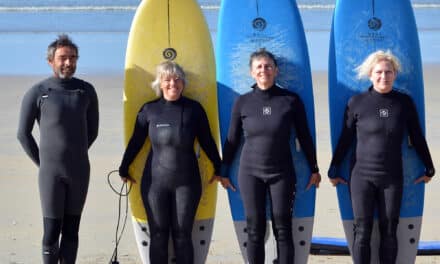 Surfen Ü60 – Goldies Surf Gang – Mut, Meer und Miteinander