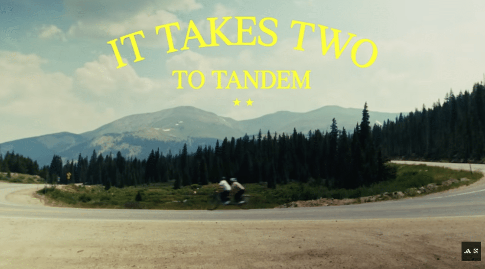 It takes two to Tandem: Das neue Video von Samantha Soriano & Jazz Smith
