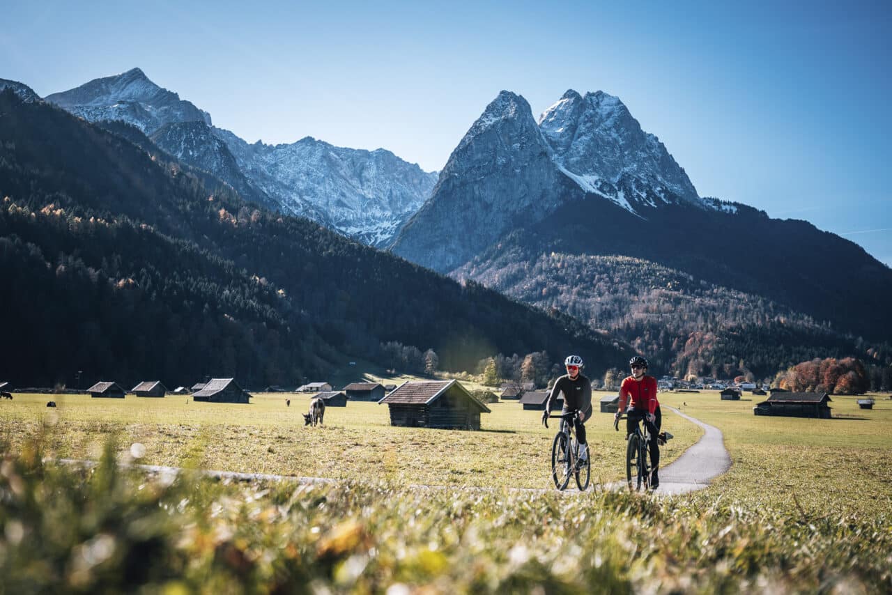 Gravelbikerinnen in der Zugspitz Region
