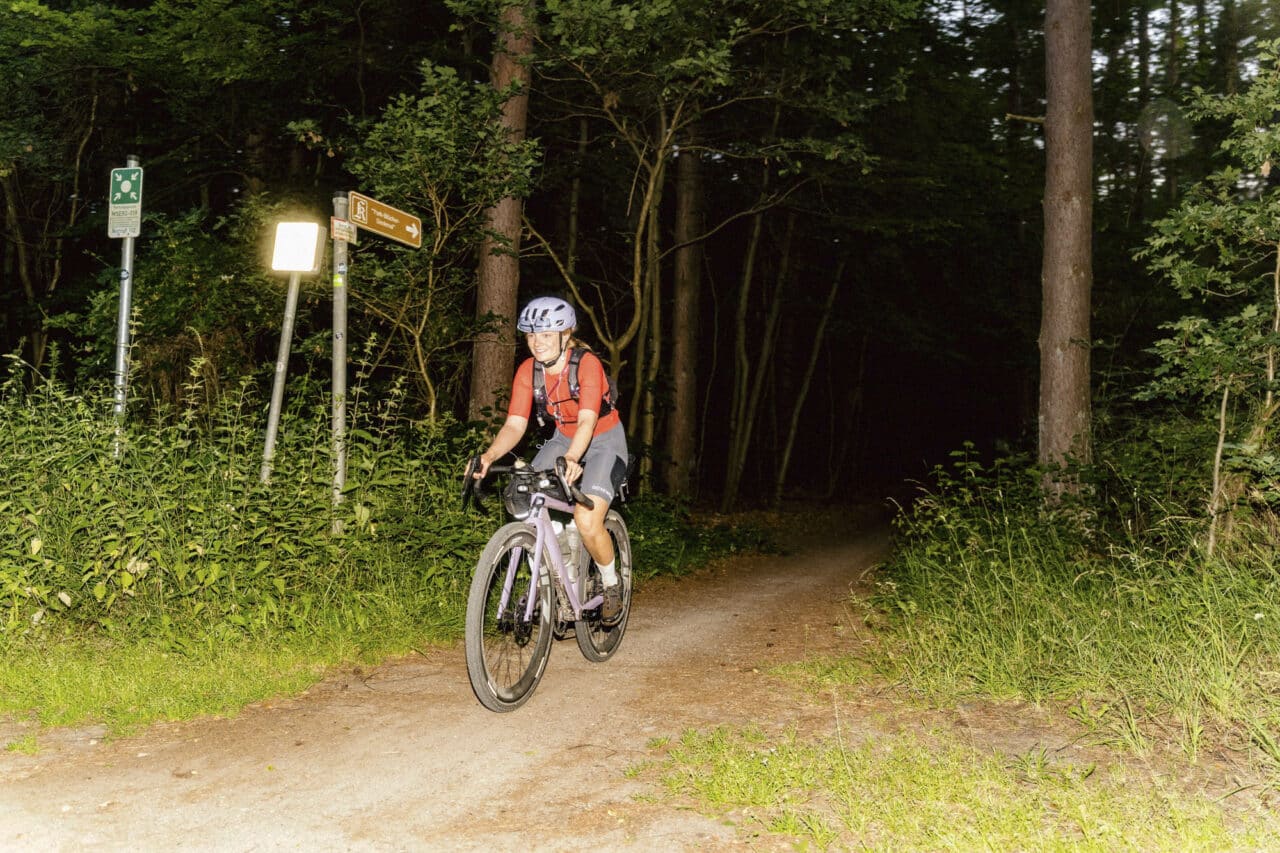 Hamburg Backyard Night Shift, Gravel Rennen